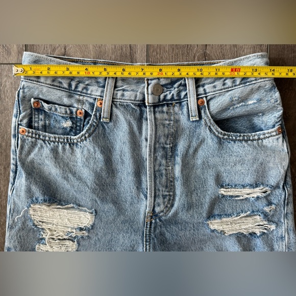 Levi’s Ribcage Straight Ankle Button Fly Distressed Jeans Women’s 28x26 Denim - Picture 2 of 16